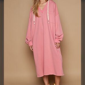 89. POL HOODIE LOUNGE DRESS ROSE 🌹